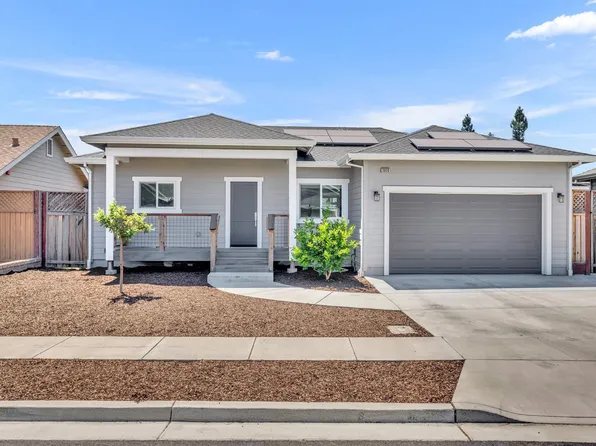 3626 Hemlock Ct, Santa Rosa, CA 95403