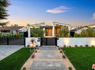 15161 Weddington St, Van Nuys, CA 91411