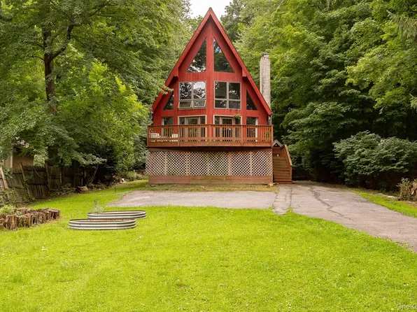 36 Greenwood Drive, Beacon, NY 12508