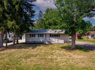 2067 Bigelow St, Akron, OH 44314