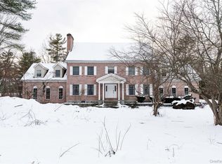 17 Stonegate Drive, Hyde Park, NY 12538