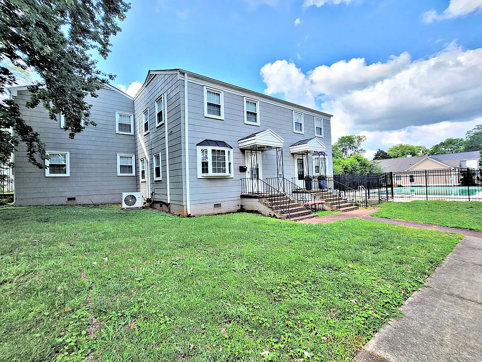 1502 Randolph Ave SE