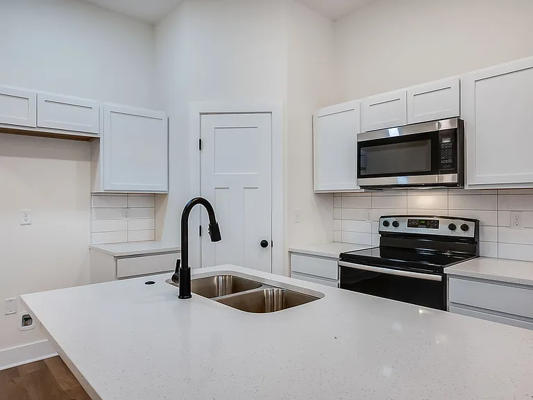 16827 W Kashmir St — Photo 12