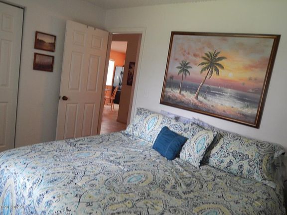4th image of 60 Lake Forest Pl