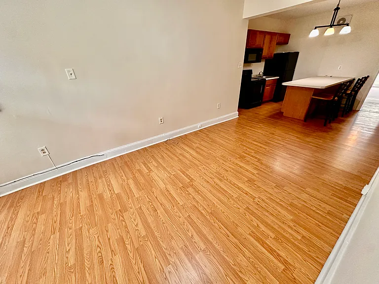3652 Midvale Ave #1 — Photo 4
