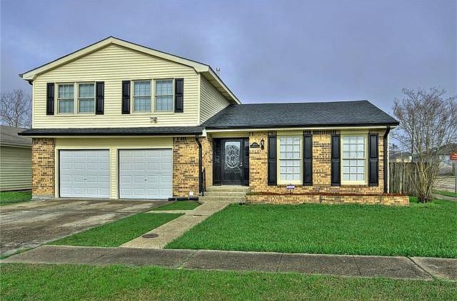 1st image of 3800 N Deerwood Dr