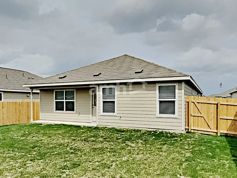 2709 Iberia Ct — Photo 20