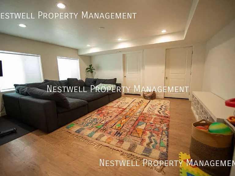 10896 S Gresham Dr — Photo 20