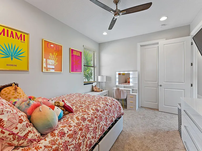 1077 Faulkner Ter — Photo 38