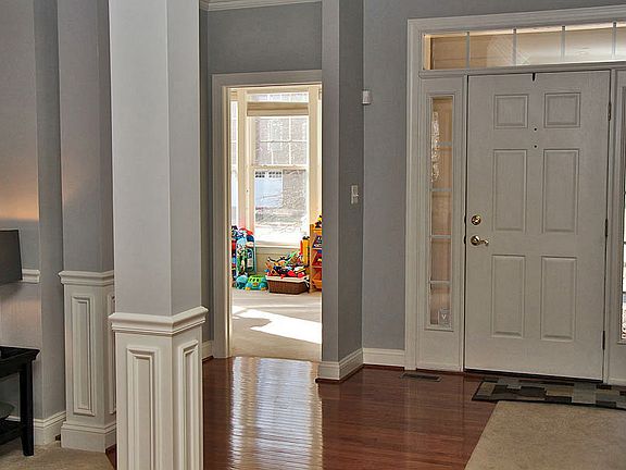 1st Fl Foyer/Main Lvl Office