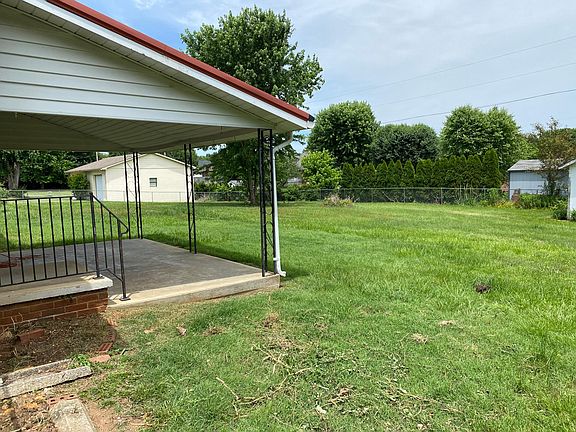 3rd image of 3411 Buck Dr
