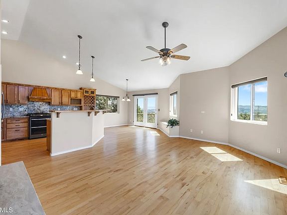 Family, Dining Kitchen view