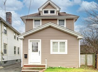 224 Elm Ct, Elizabeth, NJ 07208
