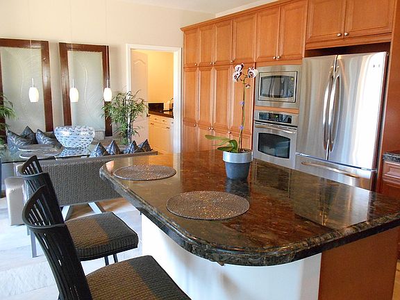 Open & Upgraded kitchen