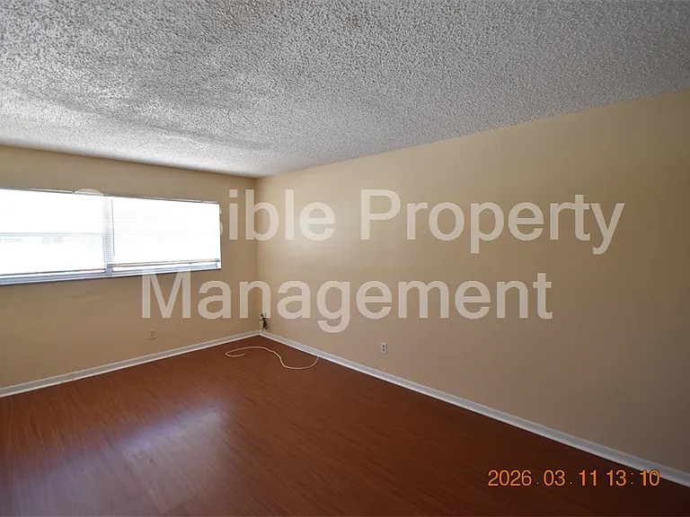 3910 44th St N #C9 — Photo 20