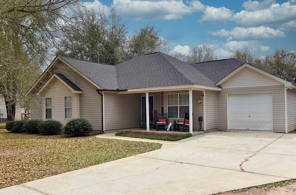 1st image of 164 Big Oak Dr