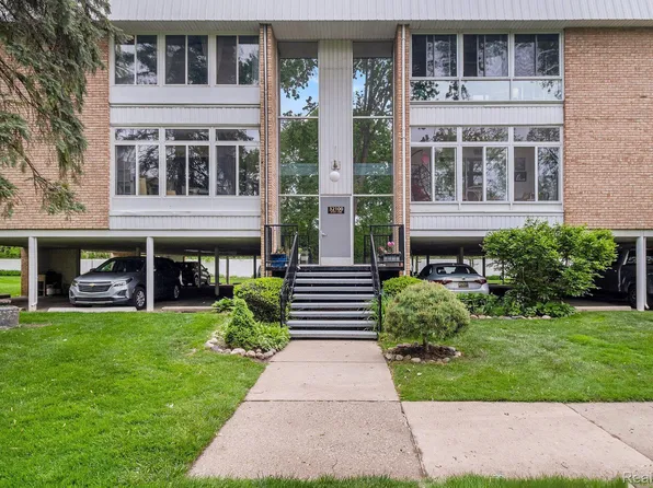 32100 Grand River Ave Unit 107, Farmington, MI 48336