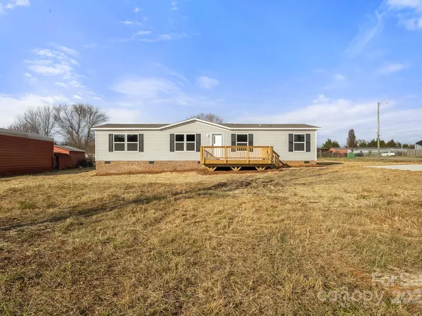 135 Rock Olive Dr, Rockwell, NC 28138