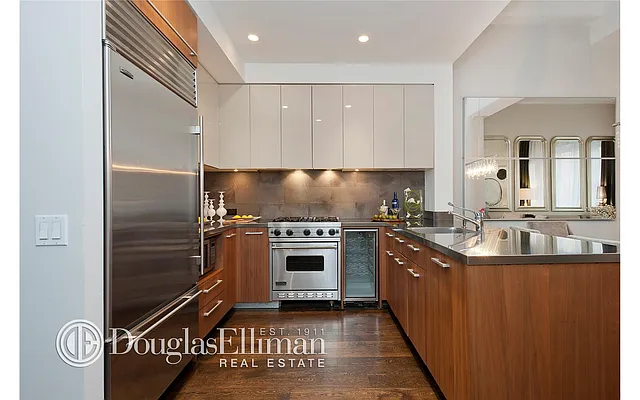 Sold by Douglas Elliman | media 35