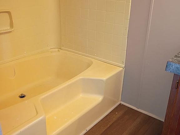 5th image of 185 Bramel Dr