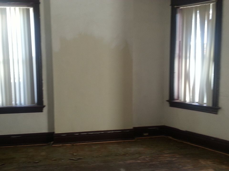 1st image of 2820 Oregon Ave