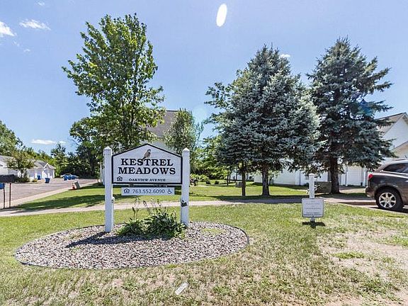 2nd image of 38534 Oakview Ave #38534
