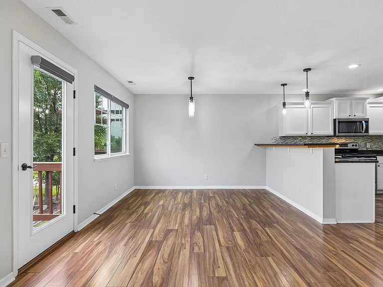 5638 Shailee Ct — Photo 18