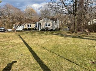 68 Orchard Dr, Ossining, NY 10562