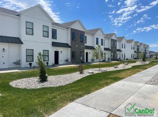 1409 Pine Crest Dr, Idaho Falls, ID 83401