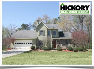 1131 Mulberry Ln, Hickory, NC 28602