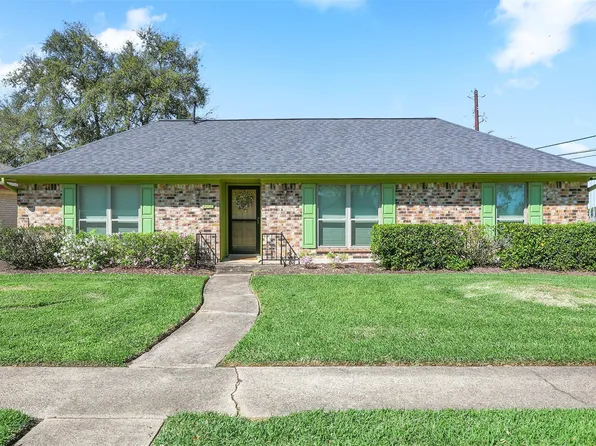 3002 Village Ln, Deer Park, TX 77536