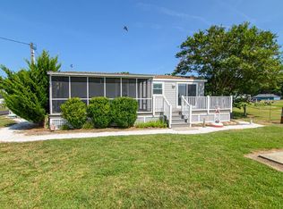 41200 Sea Gull Dr, Quinby, VA 23423