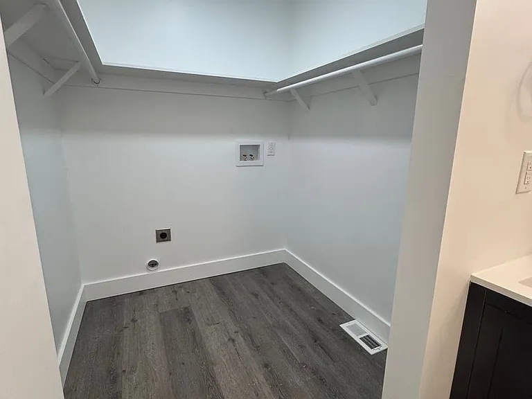 315 S Middle St #102 — Photo 11