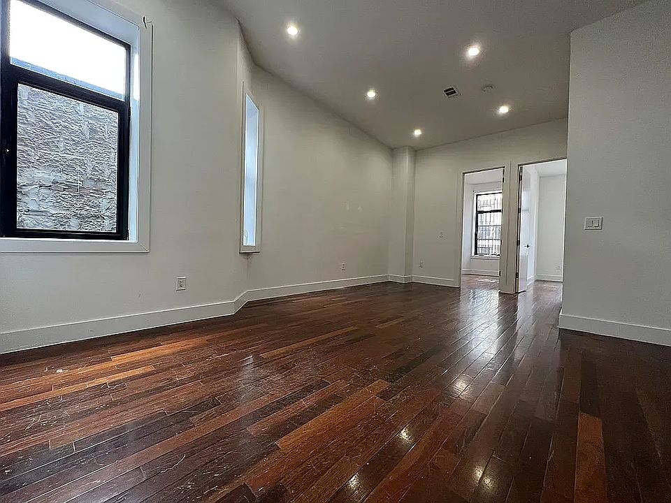 1st image of 827 Monroe St APT 2B