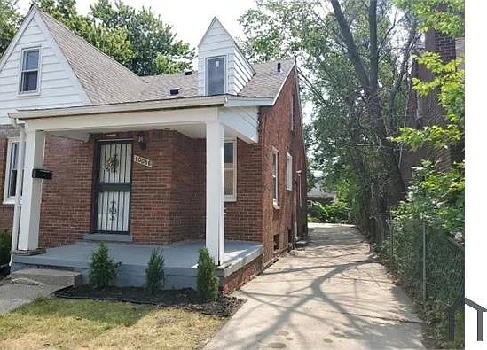 10058 Greensboro St — Photo 11