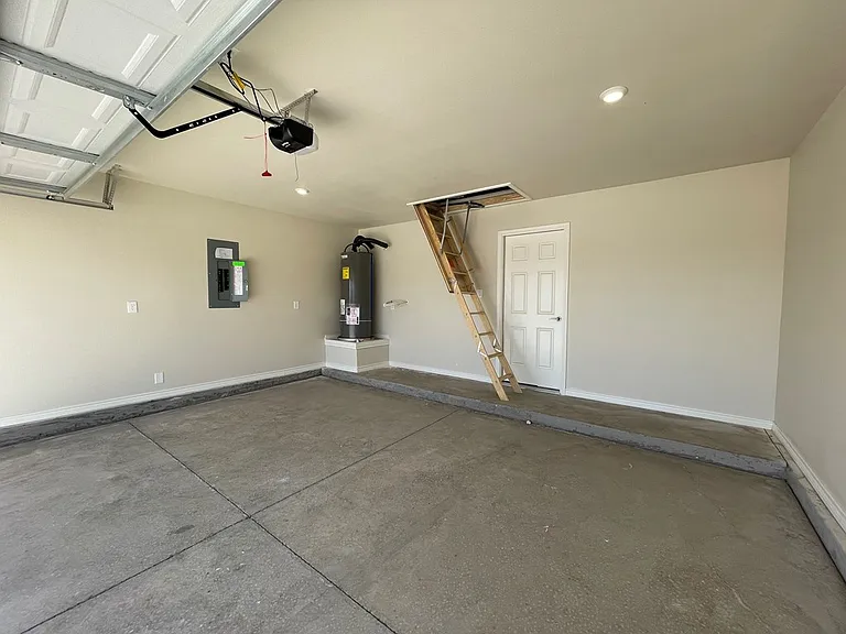 1301 Bajada St — Photo 3