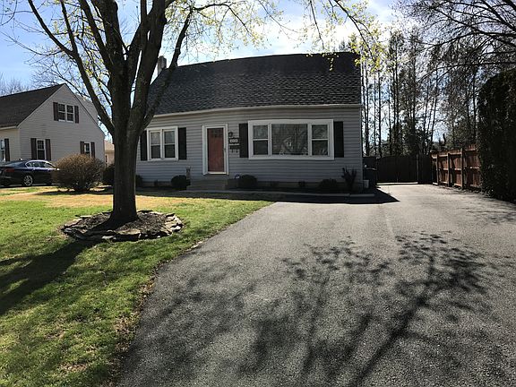 2nd image of 4208 Woodland Ave