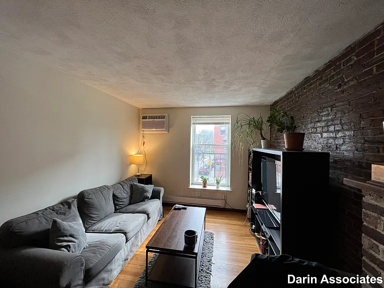 267 Main St #2A — Photo 4