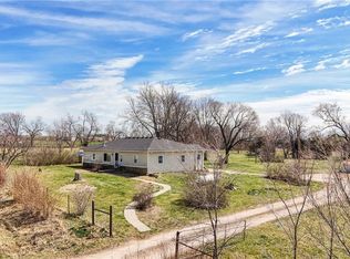 784 Woodson Rd, Overbrook, KS 66524