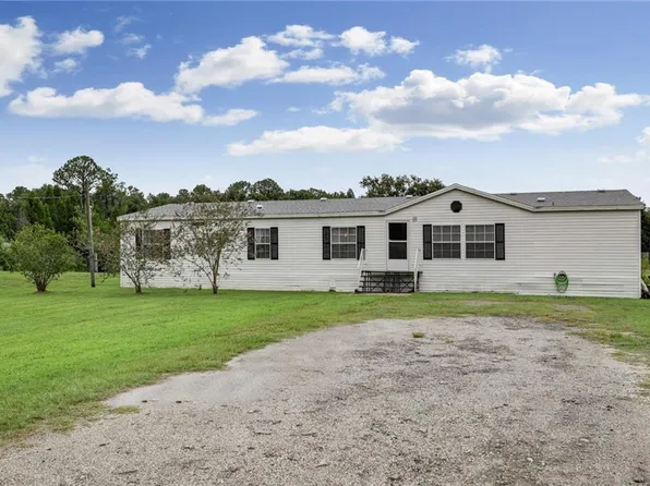 38312 Baltimore Ave, Zephyrhills, FL 33540