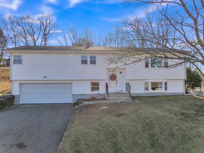 132 Winifred Ave, Worcester, MA, 01602