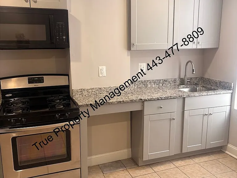 834 N Stricker St — Photo 3
