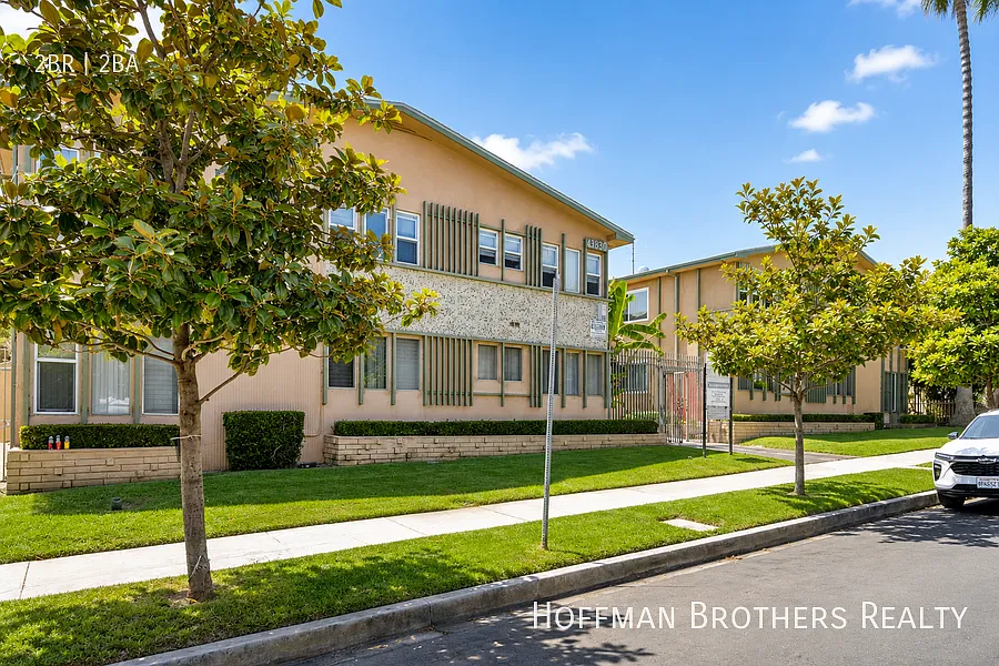 4030 Gelber Pl Los Angeles, CA 90008 — Photo 3