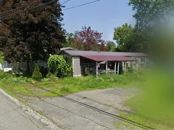 1423 Old Claremont Road, Charlestown, NH 03603