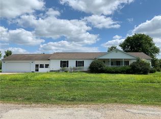 1308 Kentucky St, Edgewood, IL 62426