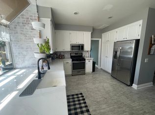 25042 Eaton Ln, Laguna Niguel, CA 92677