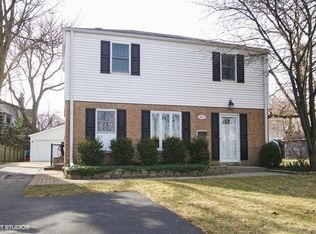 821 E Davis St, Arlington Heights, IL