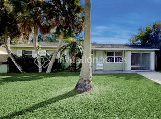 8380 Jacaranda Ave, Seminole, FL 33777