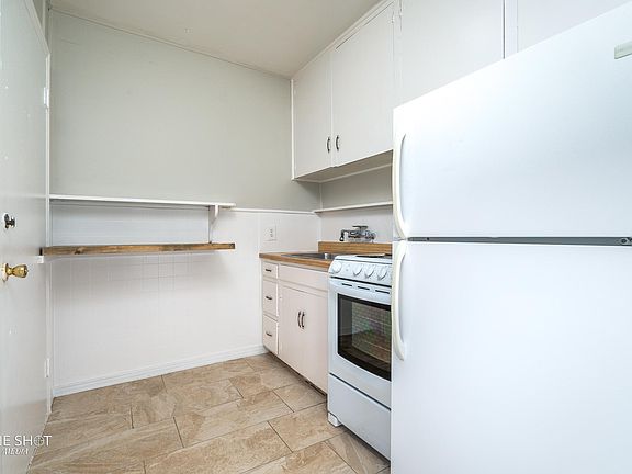 2nd image of 1725 Avenue D #D