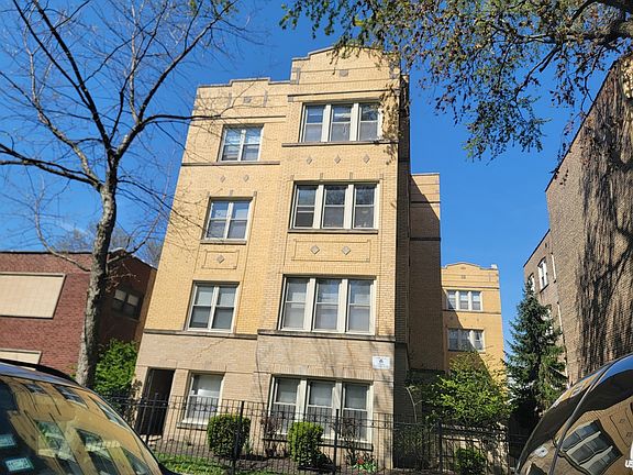 2nd image of 4104 N Mozart St APT Ge